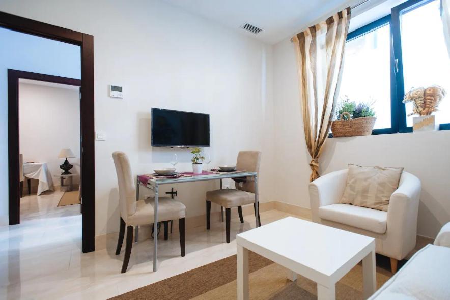 Acogedor José Laguillo. Appartement